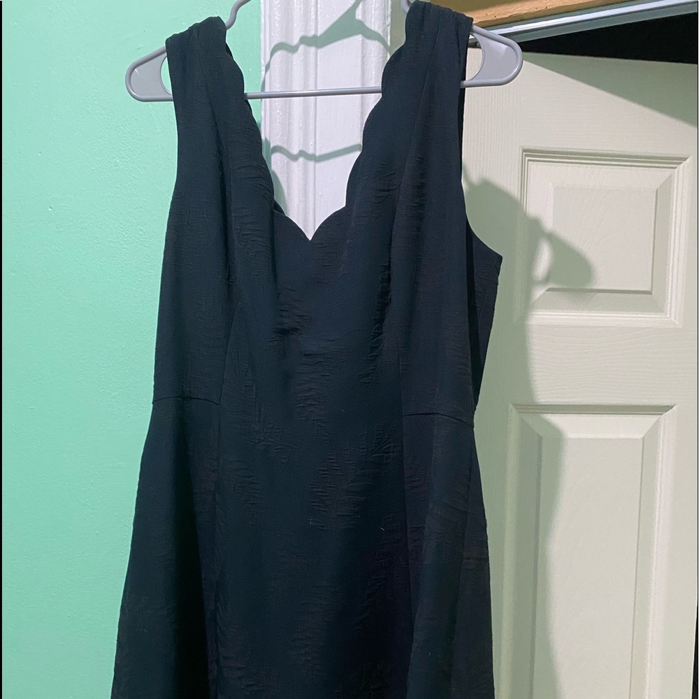 BNWT Lilly Pulitzer scallop black dress